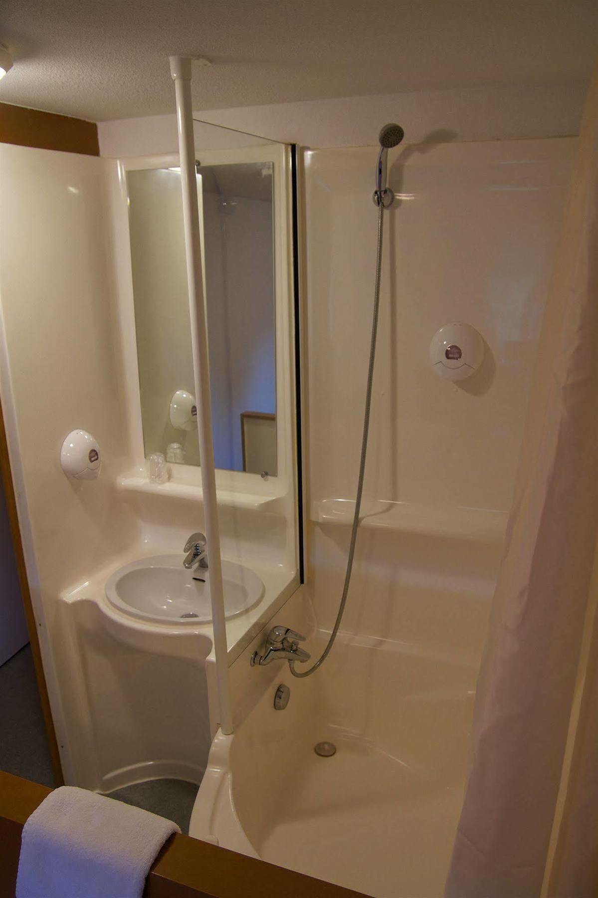 Quick Palace Vannes Ngoại thất bức ảnh